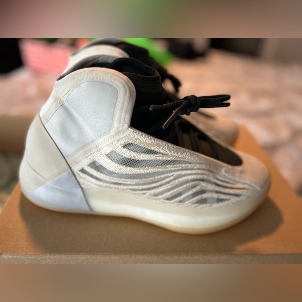 Yeezy QNTM